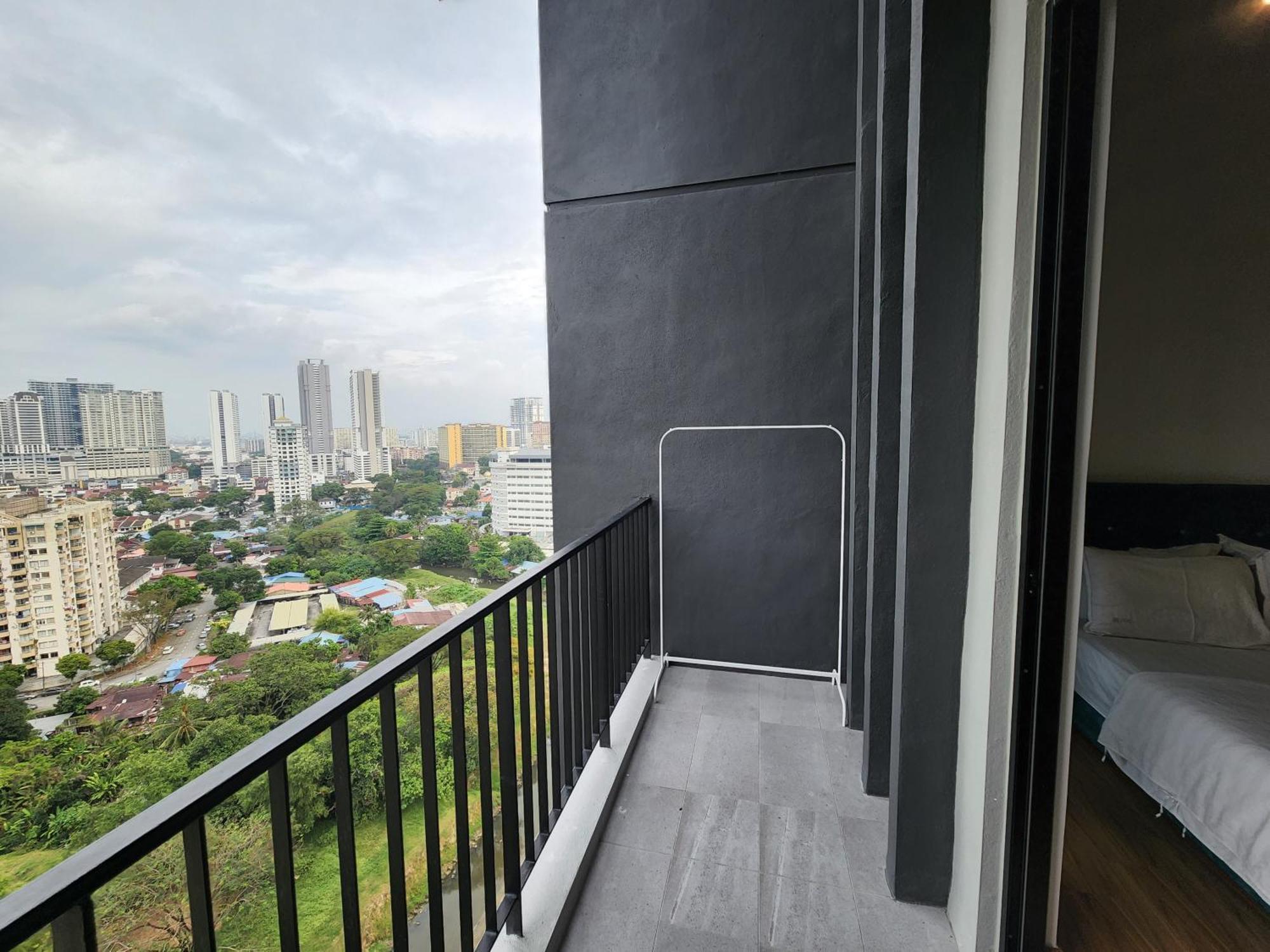 Beacon Executive Suite - Skypool Penang View George Town  Kültér fotó